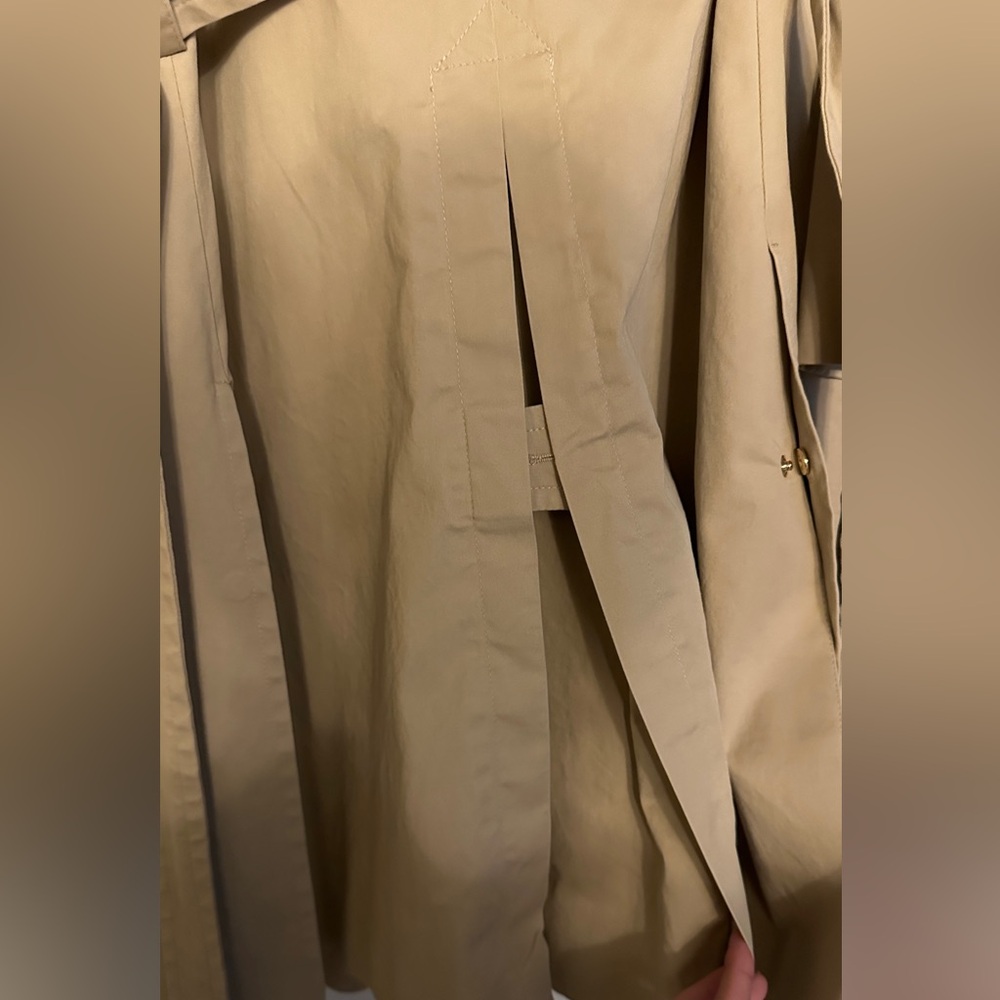 Cuyana classic belted trench coat - Picture 8 of 9